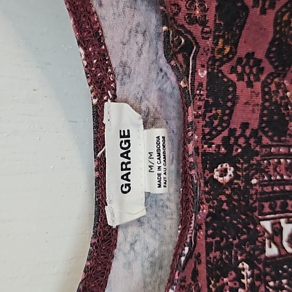 Garage Crop Top - Picture 4 of 5